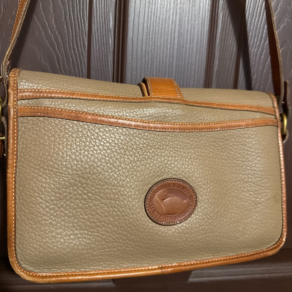 Vintage Dooney & Bourke Tan and Brown Leather Shoulder Bag - Picture 3 of 8